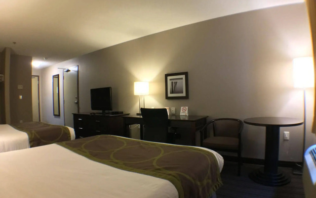 Super 8 by Wyndham Kapuskasing