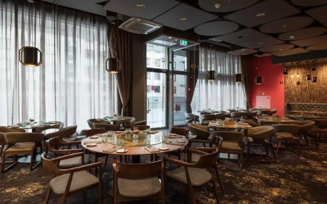 Спа- и конференц-отель V