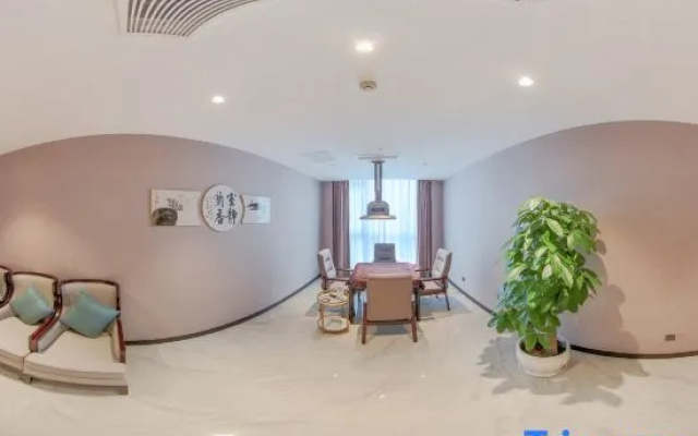 Vienna International Hotel (Xindu Sanhechang Underground Station Branch)