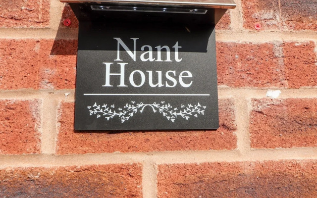 Nant House