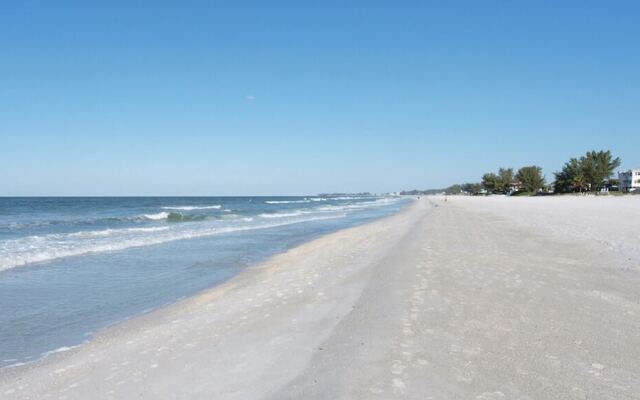 226 Bradenton Beach Club