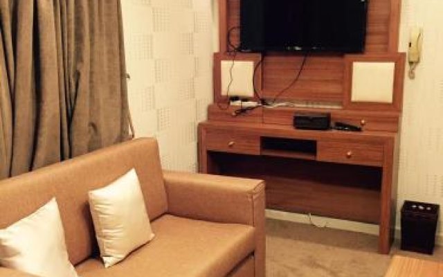 Qasr Al Thuraya Hotel Apartments