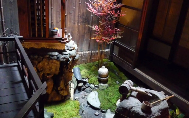 Guest house Rakuza