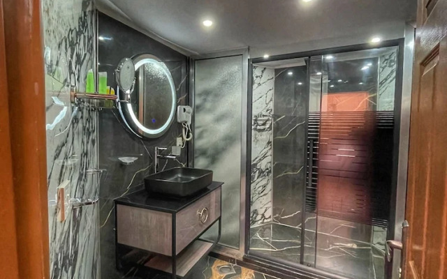 Rum Oasis Luxury Camp