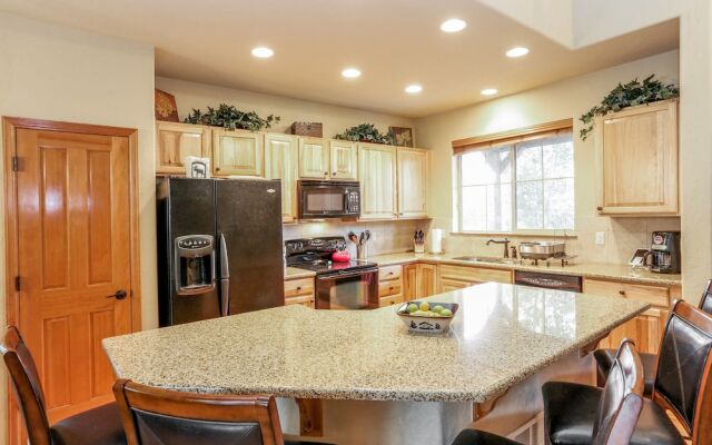 100 Deer Track Court House