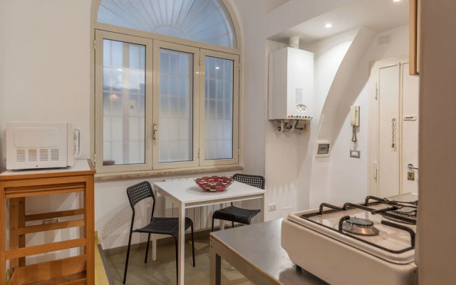 Piazza Vittorio NETFLIX Apartment