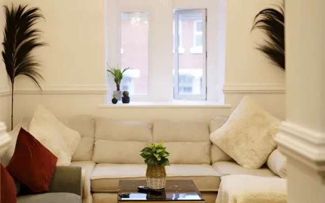 White Tulip Central 3bedroom Duplex Loft