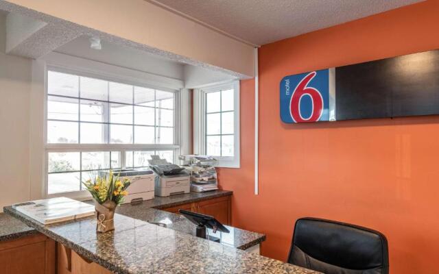Motel 6 Kamloops, BC