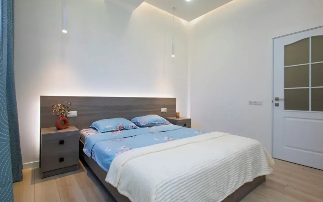 Apartment by Luxe Group PU514