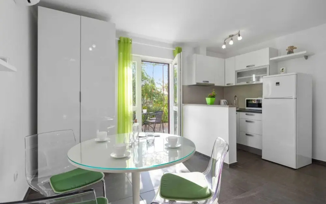 Charming Studio Apartment in Bilice
