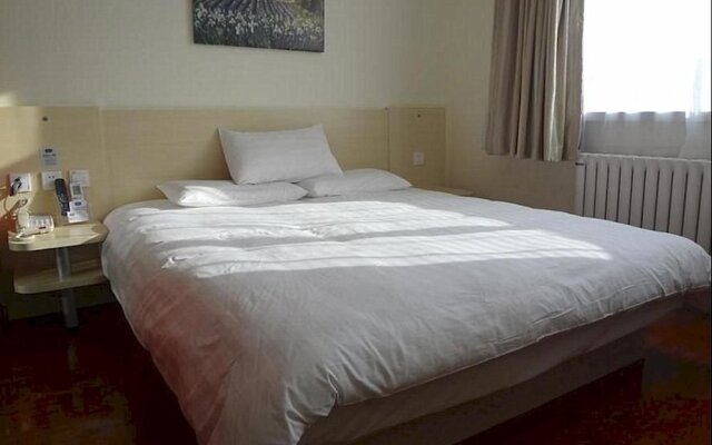 Hanting Express Cangzhou Railway staion