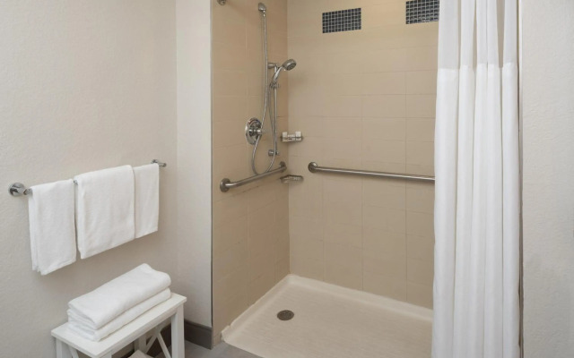 Holiday Inn Express Miami Airport Blue Lagoon Area by IHG