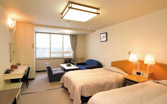 Hotel Grand Toya