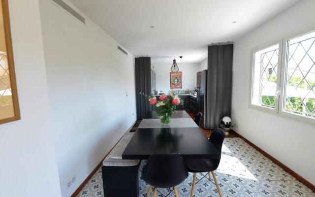 beautiful villa 3 rooms, 165 m² on 2 levels.