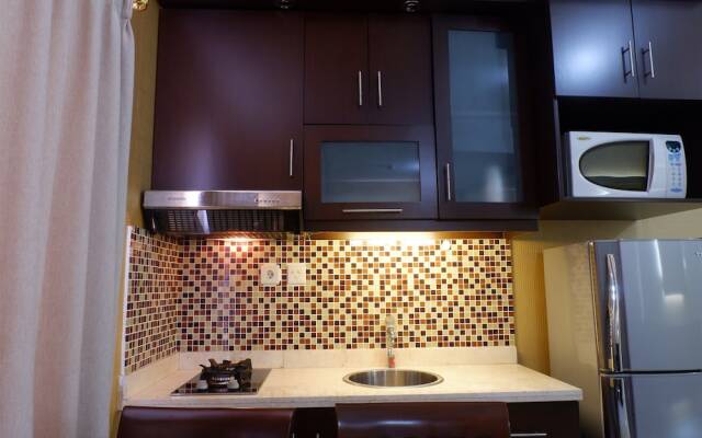 Cosmo Terrace Apartment with Direct Access to Thamrin City Mall