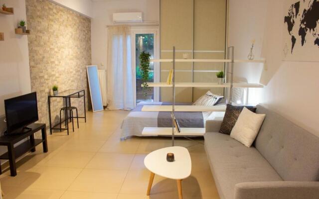 Cozy Studio in Central Glyfada - Sleeps 3