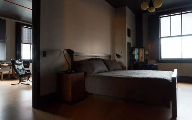 The Barnett Hotel