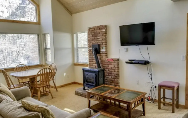 Alpenglow Vacation Rentals