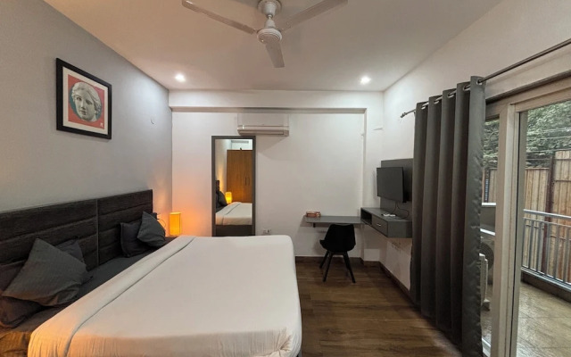 Housr Sector 43 Gurgaon Paras Hospital
