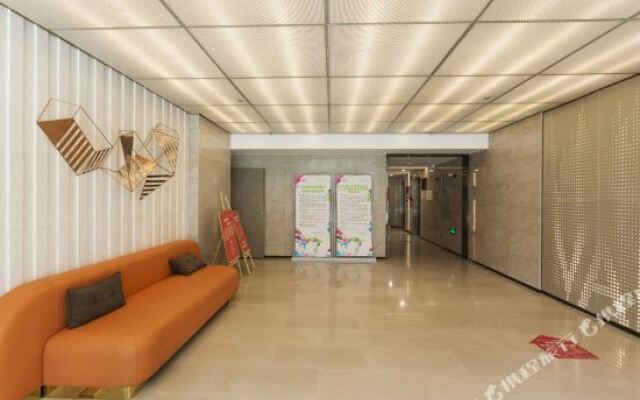 Julong Hotel