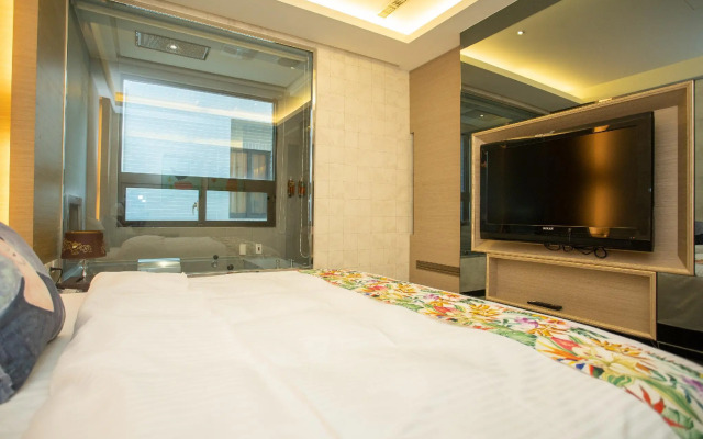 Skylight B&B