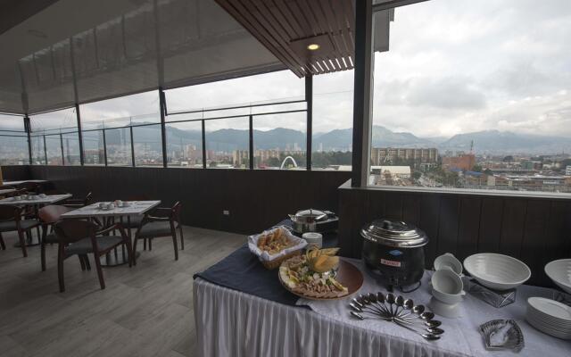 SM Grand Hotel