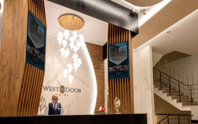 West Door Hotel