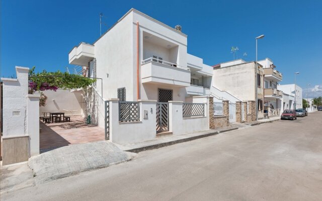 1659 Dodger House by Barbarhouse