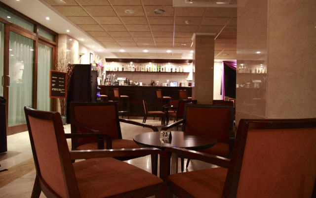 Paraiso Beach Hotel