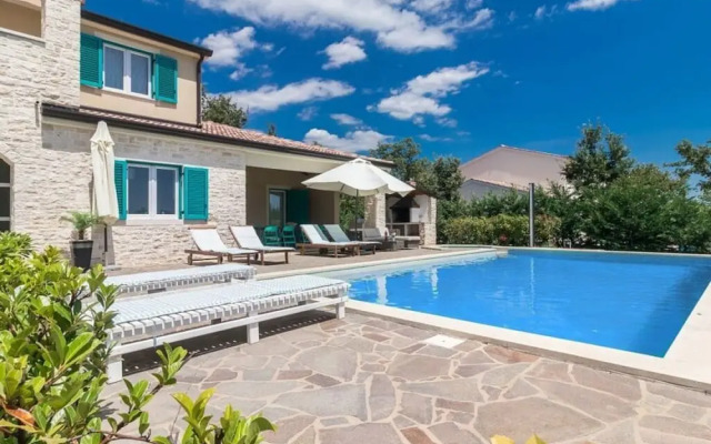 Villa Martha Comfortable Holiday Residence