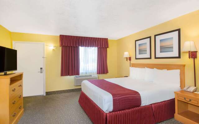 Days Inn by Wyndham Redwood City