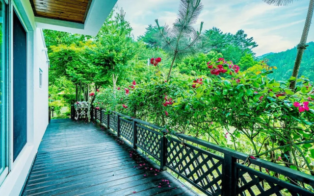 Samcheok Garden Pension