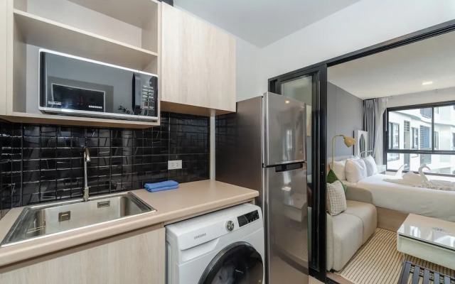 Stylish condo with Pool C175