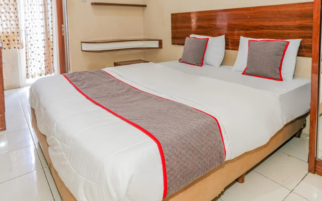 Hotel O Green Lake View Ciputat – Guest Rooms – South Tangerang