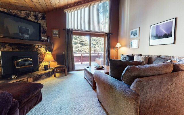 Winterset Woodland - Near Hike & Bike Trails!