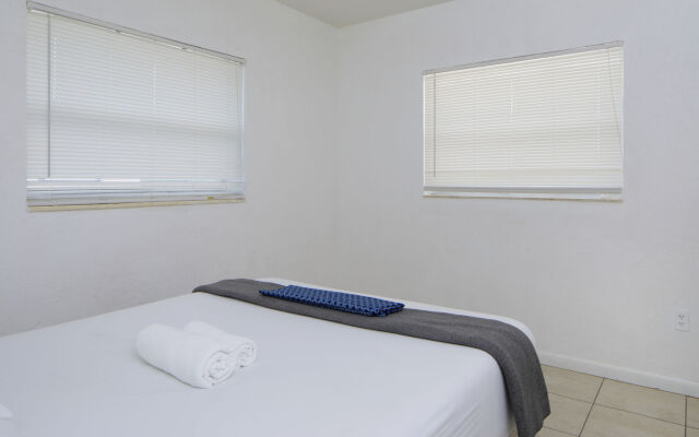 Artrageous Flats Wynwood