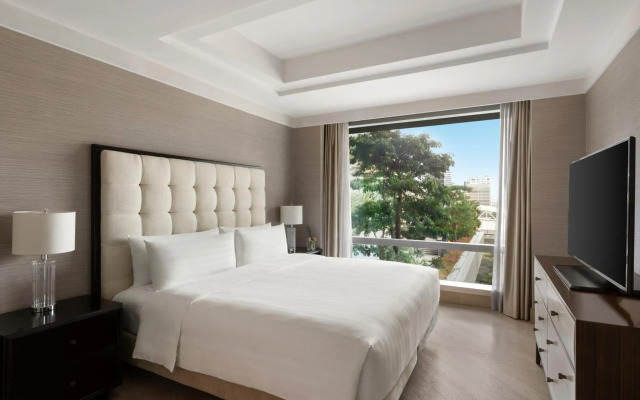 Shangri-La Residences at the Fort, Manila