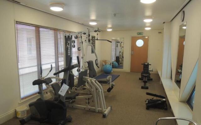 Apartment with Swimming Pool