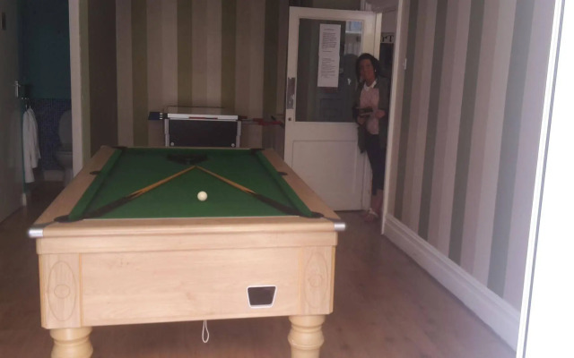 The Cressington Hotel
