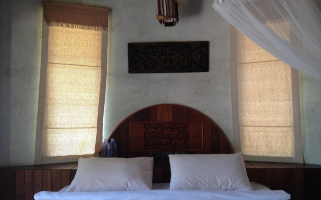 Malibu Beach Bungalows