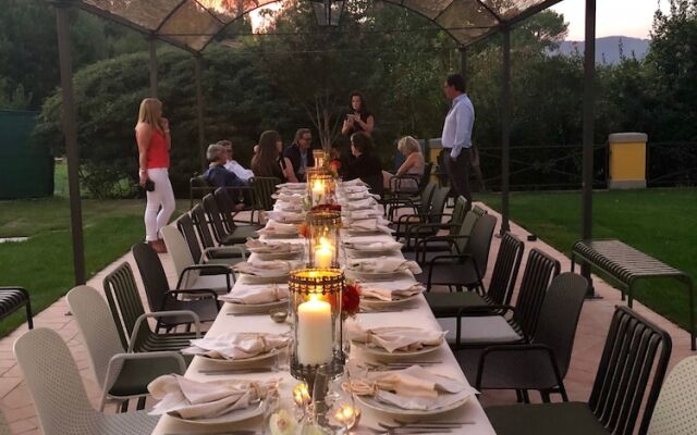 Villa Pacini - Just 1,8 km Outside Lucca Wall - Pool