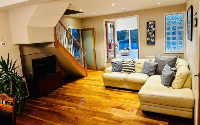 Zoe Bistro & Accommodation