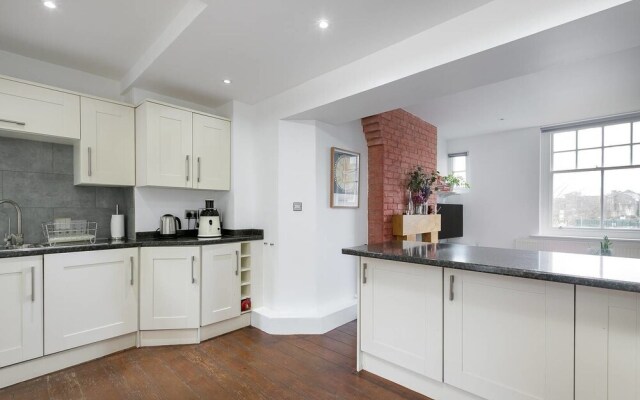 Shoreditch 3 Bedroom Flat/apartment
