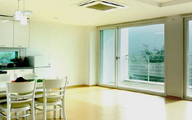 Azelan Resort