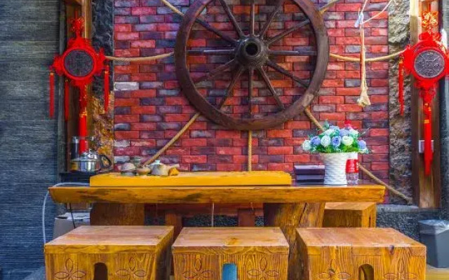 Lijiang Bielai Inn