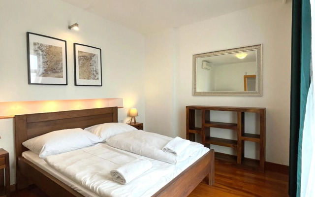 Hradební 10 - Terrace Apartments in the Old Town