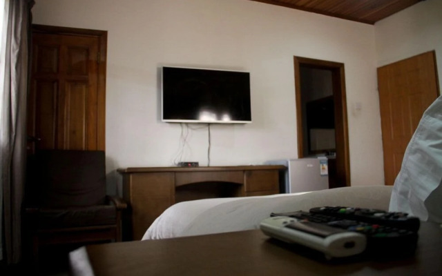 Ponderosa Travel Lodge