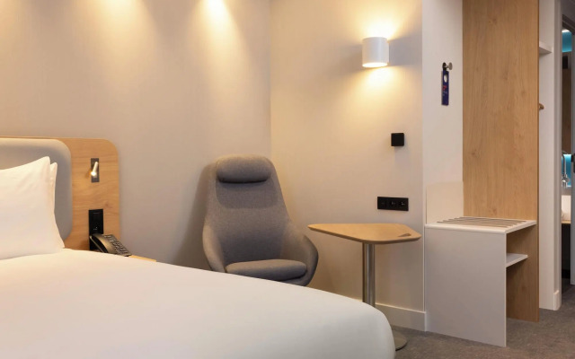 Holiday Inn Express Brussels Airport by IHG
