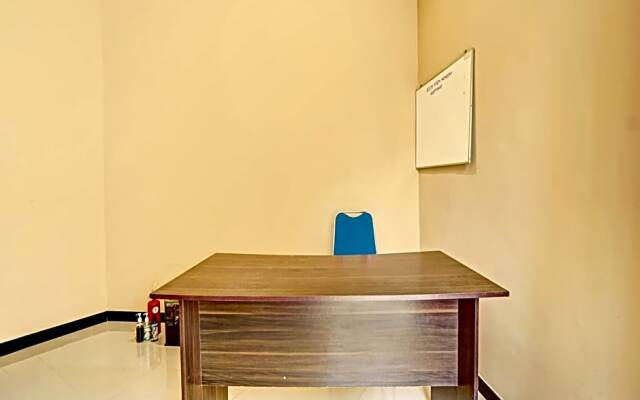 SPOT ON 90664 Adem Ayem Homestay