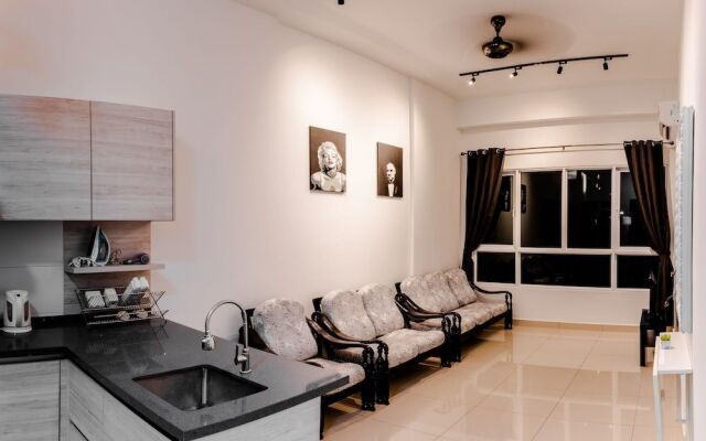 Queens Suite by D Imperio Homestay